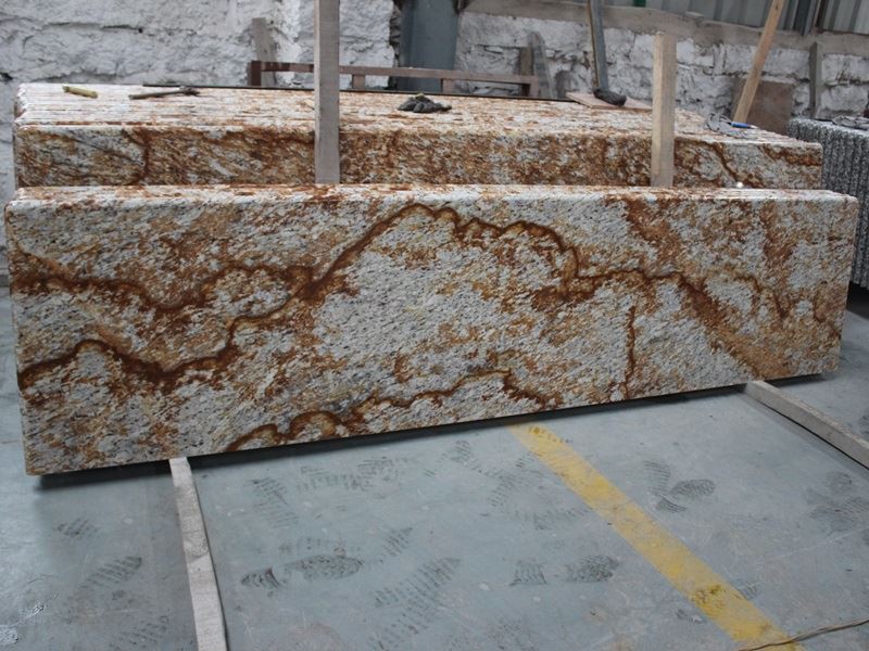 Verniz Tropical Granite Kitchen Countertop