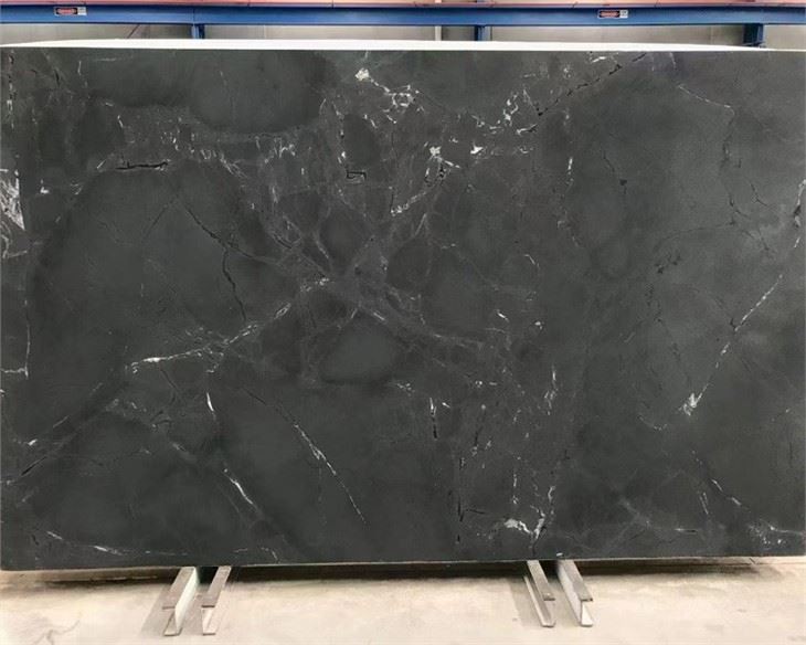 Negresco Black Quartzite Slabs Negresco Black Quartzite Slabs