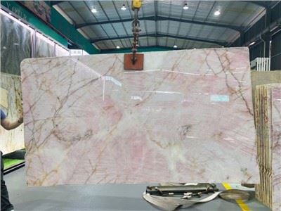 الكريستال القرمزي الكوارتز