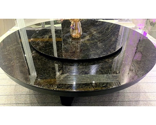 black table black table