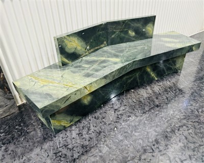 تصميم مقعد كوارتزيت فيتوريا ريجيا